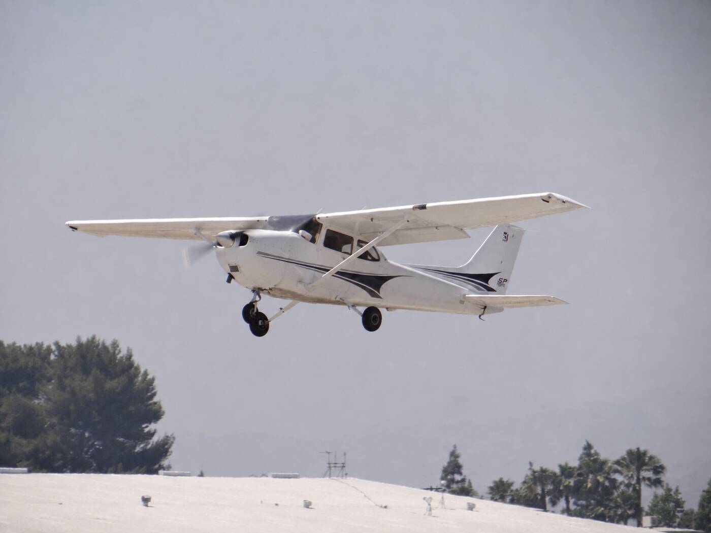 Cessna 172S Skyhawk (2004) — photo 1